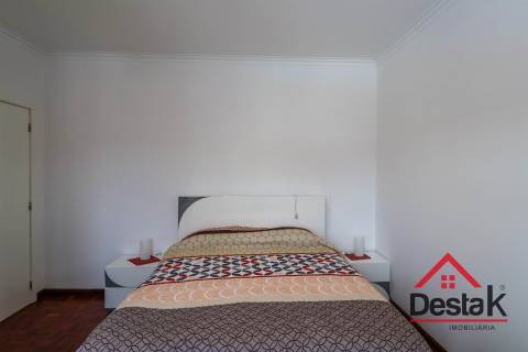 Moradia T4 com piscina para venda em Viseu