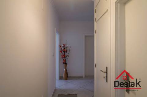 Moradia T4 com piscina para venda em Viseu