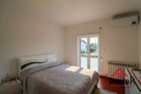 Moradia T4 com piscina para venda em Viseu