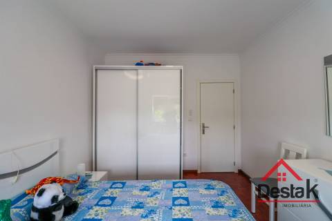 Moradia T4 com piscina para venda em Viseu