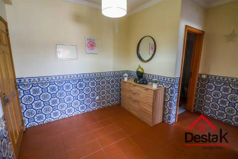 Apartamento T1 na Av. Alberto Sampaio