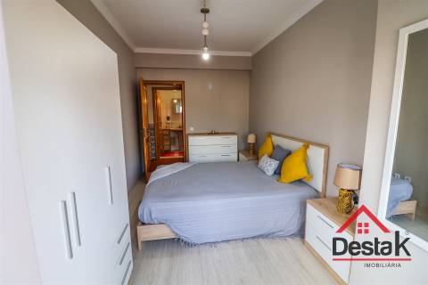 Apartamento T1 na Av. Alberto Sampaio