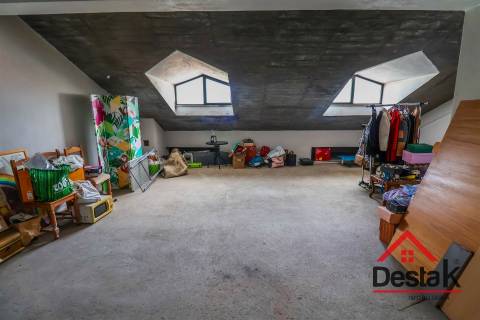 Apartamento T1 na Av. Alberto Sampaio