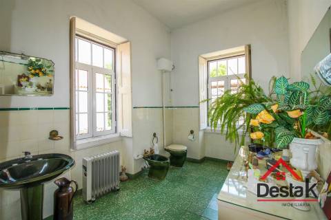 Moradia isolada V8 situada em zona histórica