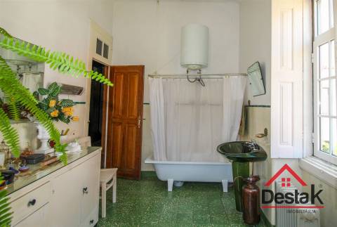 Moradia isolada V8 situada em zona histórica