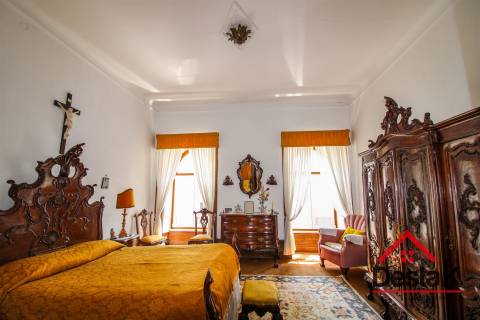 Moradia isolada V8 situada em zona histórica