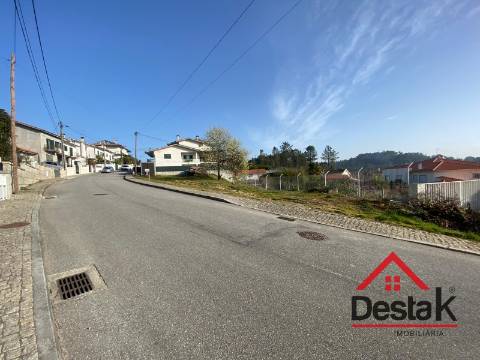 Lote de terreno com projeto aprovado para construção em Viseu