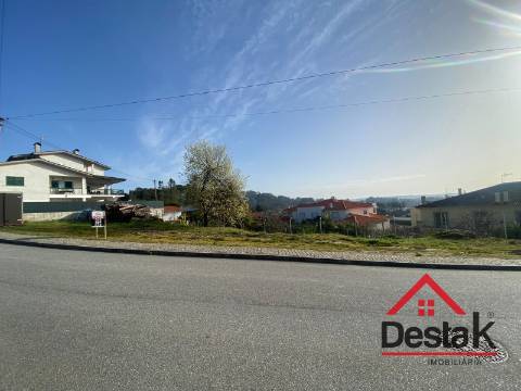 Lote de terreno com projeto aprovado para construção em Viseu