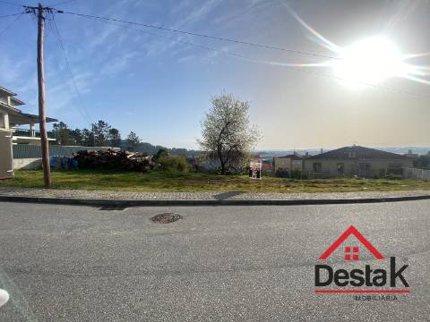 Lote de terreno com projeto aprovado para construção em Viseu