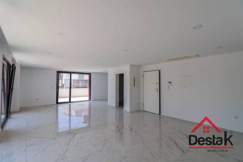 Apartamento T4 no centro da Cidade de Viseu