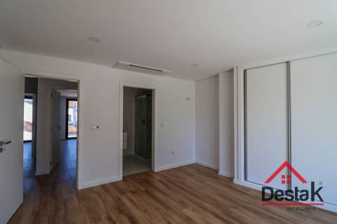 Apartamento T4 no centro da Cidade de Viseu