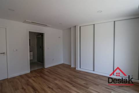Apartamento T4 no centro da Cidade de Viseu
