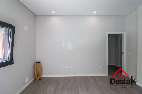 Apartamento T2 novo na Colina Verde