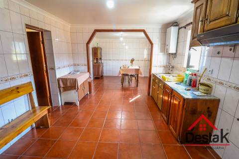 Moradia Isolada T3 Venda em Mioma,Sátão