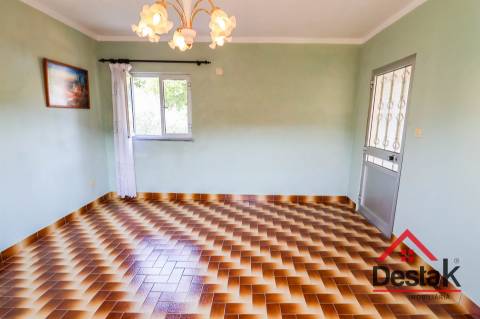 Moradia Isolada T3 Venda em Mioma,Sátão