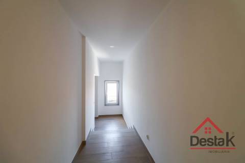 Apartamento T2+1 Novo para Arrendamento em Pascoal