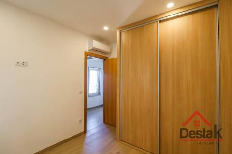 Apartamento T2+1 Novo para Arrendamento em Pascoal