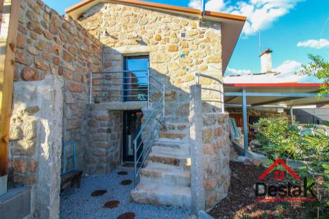 Quinta em Viseu com 2 moradias reconstruídas - Ideal para Famílias ou Investimento