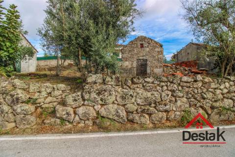 Terreno para construir moradia no Carragoso