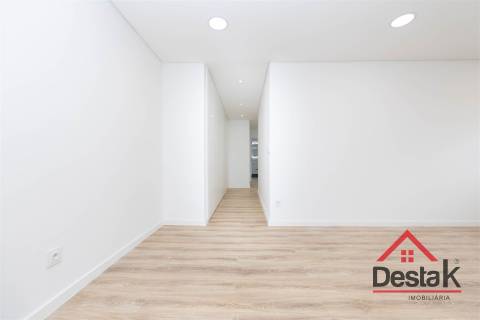 Apartamento T3 Venda em Santo António dos Cavaleiros e Frielas,Loures