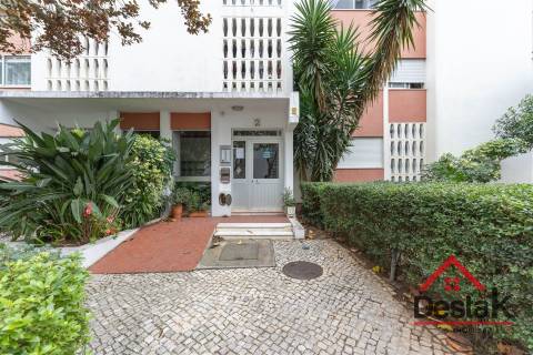 Apartamento T3 Venda em Santo António dos Cavaleiros e Frielas,Loures