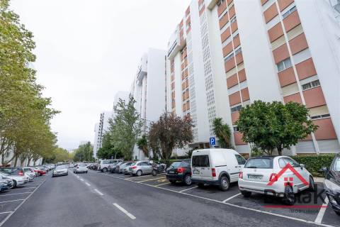 Apartamento T3 Venda em Santo António dos Cavaleiros e Frielas,Loures