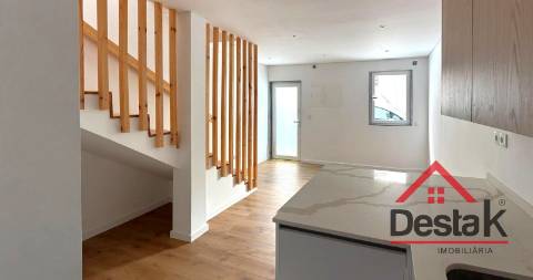 Moradia T1+1 Venda em Vila Franca de Xira,Vila Franca de Xira