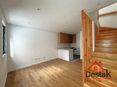 Moradia T1+1 Venda em Vila Franca de Xira,Vila Franca de Xira