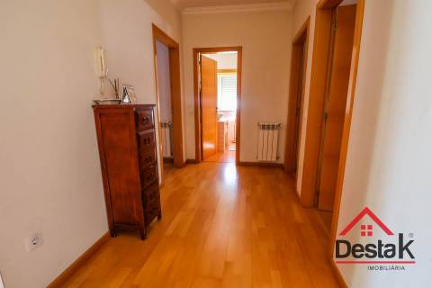 Moradia V4 para venda em Viseu