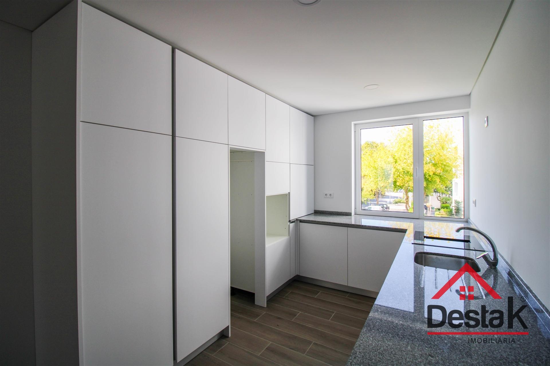 T3 Totalmente Remodelado em Abraveses – Viseu