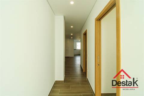 T3 Totalmente Remodelado em Abraveses – Viseu