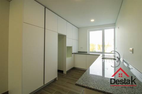 T3 Totalmente Remodelado em Abraveses – Viseu