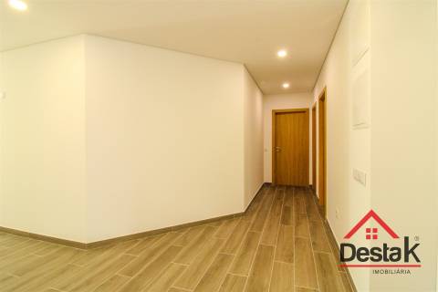 T3 Totalmente Remodelado em Abraveses – Viseu