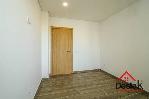 T3 Totalmente Remodelado em Abraveses – Viseu
