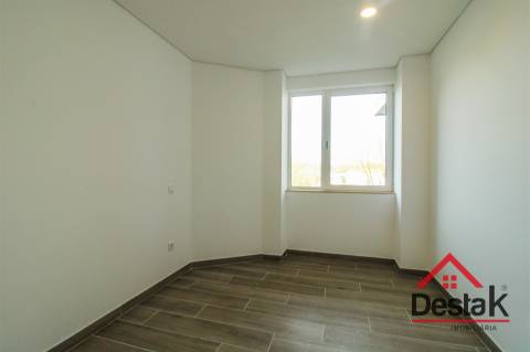 T3 Totalmente Remodelado em Abraveses – Viseu