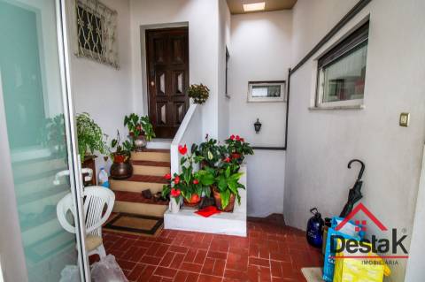 Moradia Isolada V6 com 2.200 m² de terreno a 5 minutos do centro de Viseu