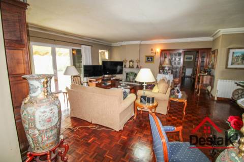 Moradia Isolada V6 com 2.200 m² de terreno a 5 minutos do centro de Viseu