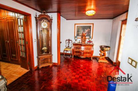 Moradia Isolada V6 com 2.200 m² de terreno a 5 minutos do centro de Viseu