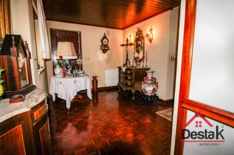 Moradia Isolada V6 com 2.200 m² de terreno a 5 minutos do centro de Viseu
