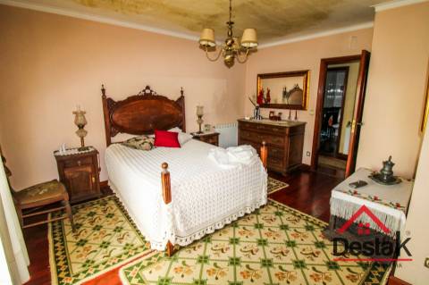 Moradia Isolada V6 com 2.200 m² de terreno a 5 minutos do centro de Viseu