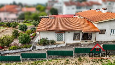 Moradia Isolada V6 com 2.200 m² de terreno a 5 minutos do centro de Viseu