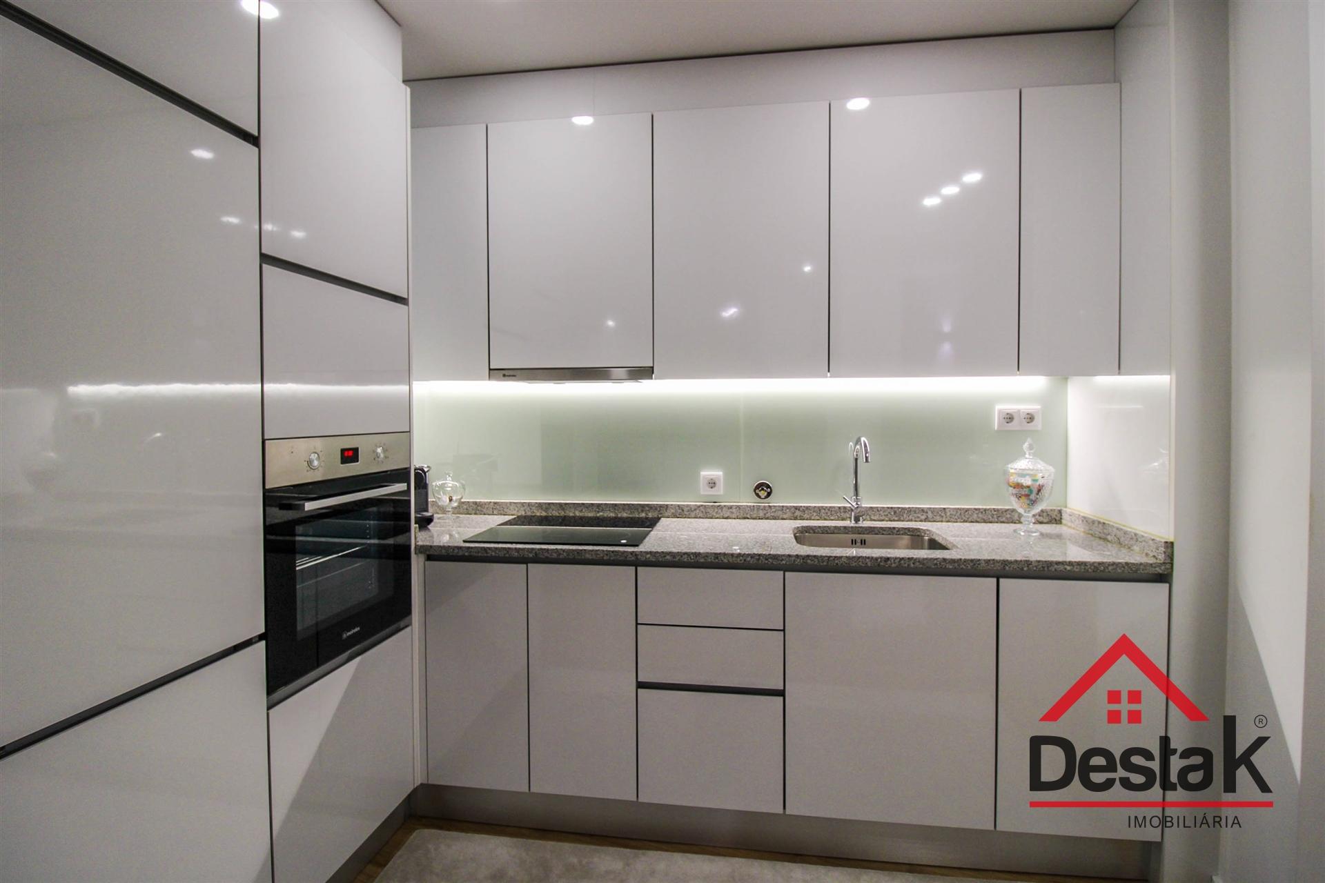 Apartamento T1 para arrendamento em Abraveses