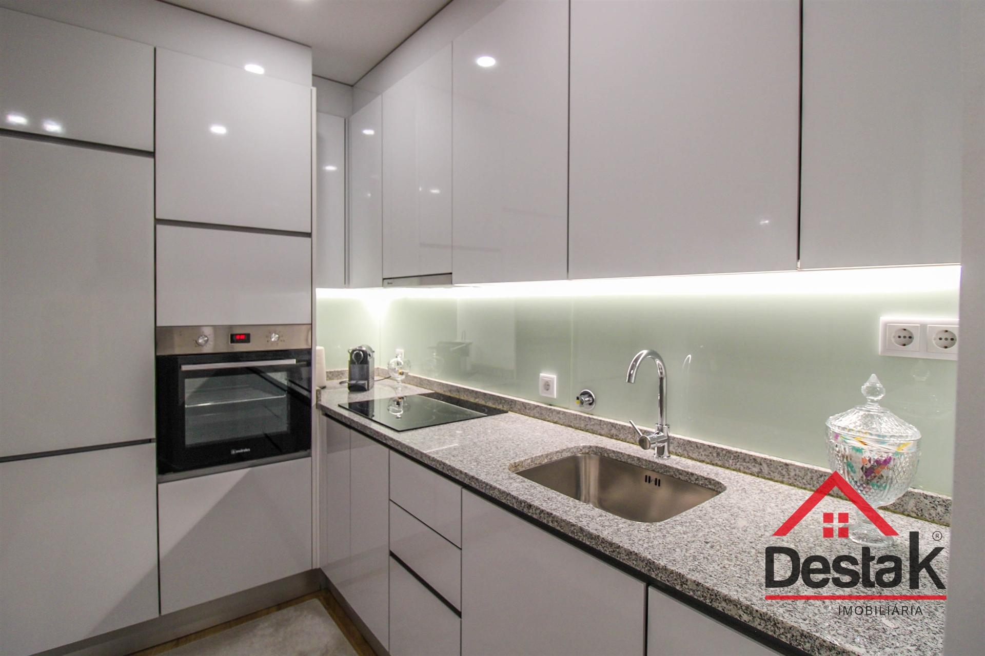 Apartamento T1 para arrendamento em Abraveses