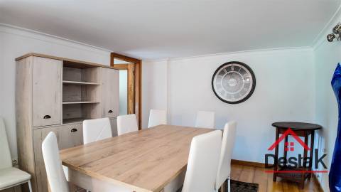 Apartamento T2 para arrendamento em Jugueiros