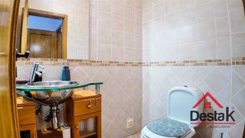 Apartamento T2 para arrendamento em Jugueiros