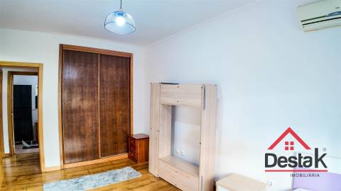 Apartamento T2 para arrendamento em Jugueiros
