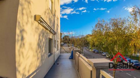 Apartamento T3 para arrendamento na Quinta do Bosque