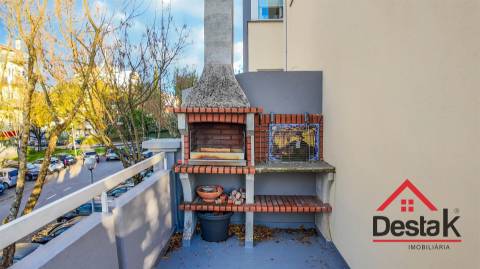 Apartamento T3 para arrendamento na Quinta do Bosque