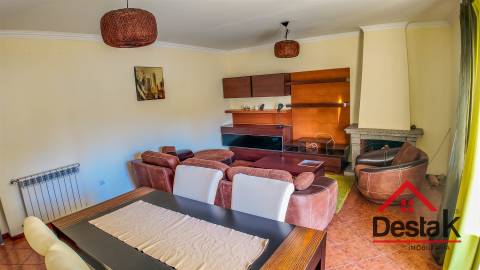 Apartamento T3 para arrendamento na Quinta do Bosque