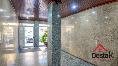 Apartamento T3 para arrendamento na Quinta do Bosque